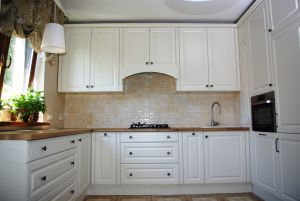 meble kuchenne w stylu klasycznym