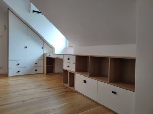 meble na wymiar do pokoju dziecka dab biszkoptowy