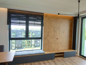 szafka rtv z siedziskiem na wymiar