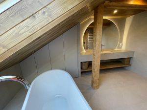 meble lazienkowe na wymiar zabudowa skosu